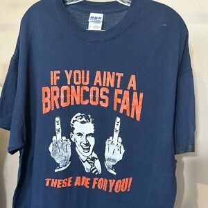 Men’s XL Denver Broncos T